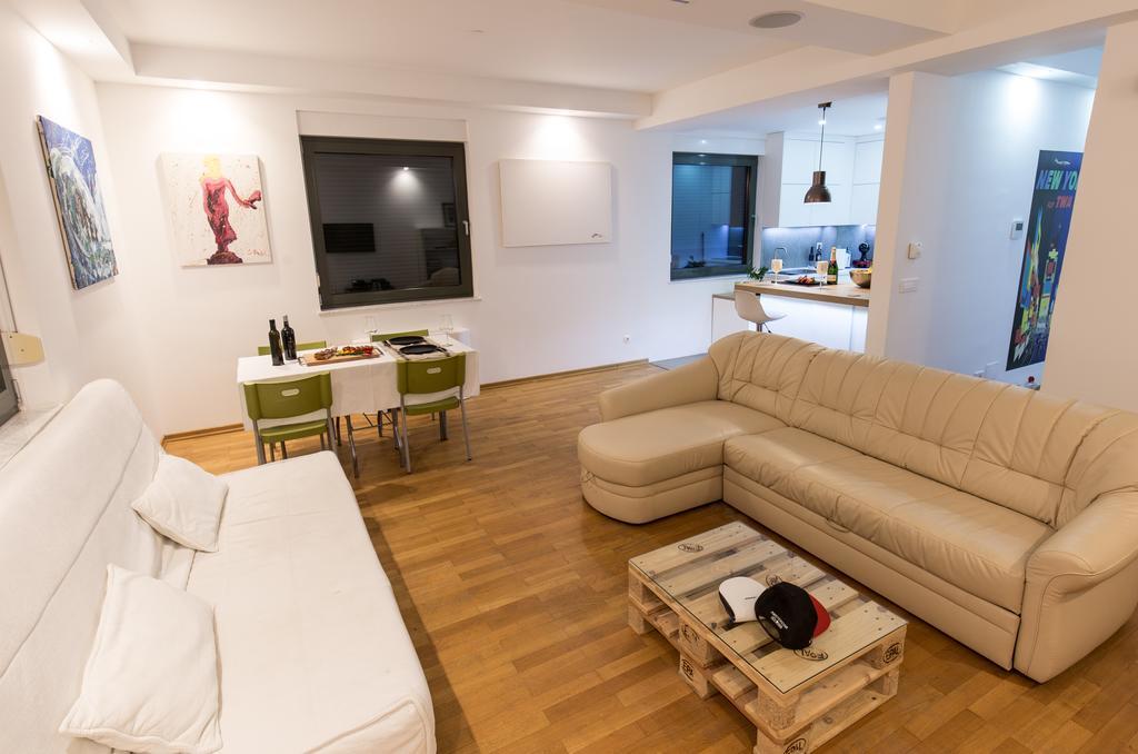 Allure Apartment Rijeka Luaran gambar